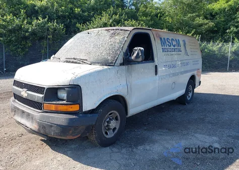 2008 Chevrolet Express Work Van z USA, uszkodzony, nr VIN 1GCHG35K381141645